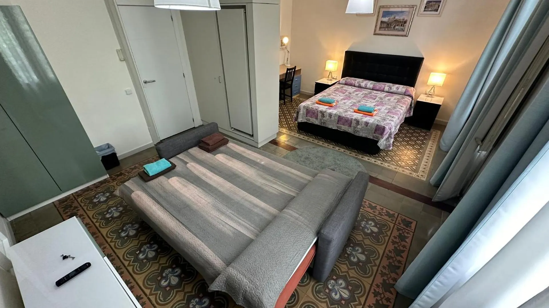 Bed & Breakfast Rooms Rumila Barcelona