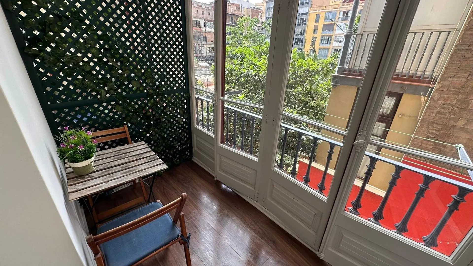 Rooms Rumila Barcelona Bed & Breakfast